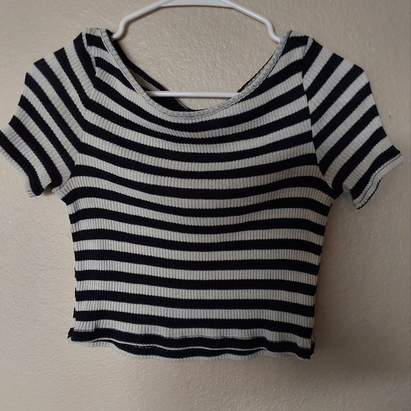 H&M Tops, Women's Size Medium Blue, and White Striped Crop Top - Picture 1 of 4